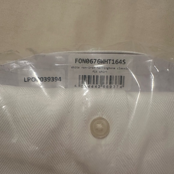 NON-IRON HERRINGBONE SHIRT - 16/34IN - Picture 3 of 5